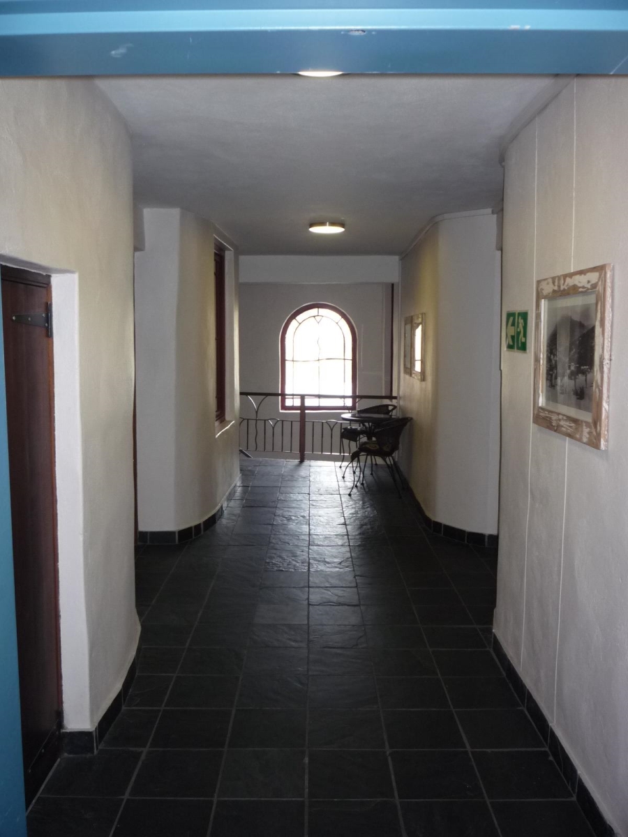 To Let 1 Bedroom Property for Rent in Hout Bay Beachfront Western Cape